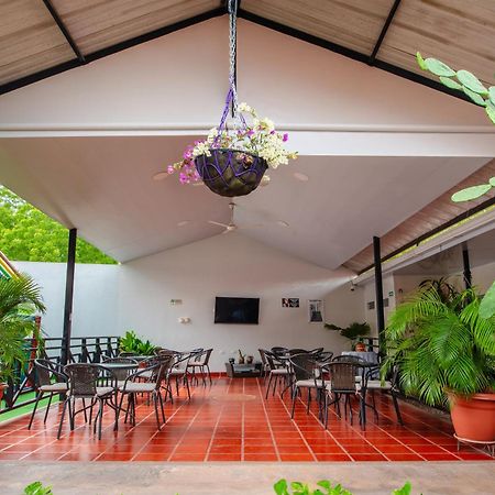 Hotel Villa Paraiso Вилявеха Екстериор снимка